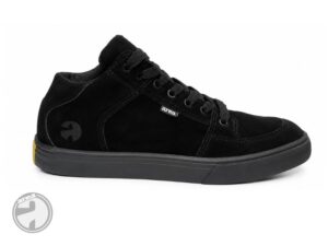 Bota urbana de gamuza negra
