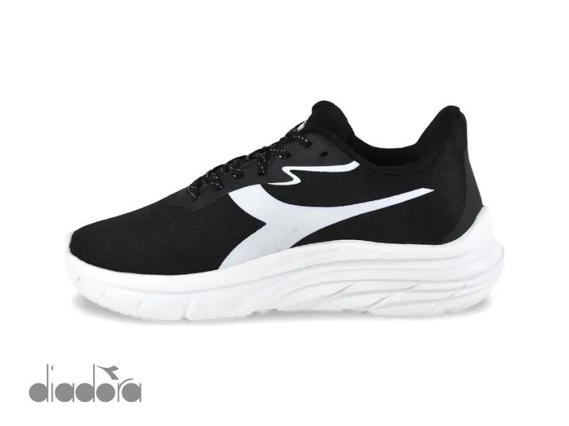 Zapatilla Deportiva Diadora Solea Negra - Imagen 2