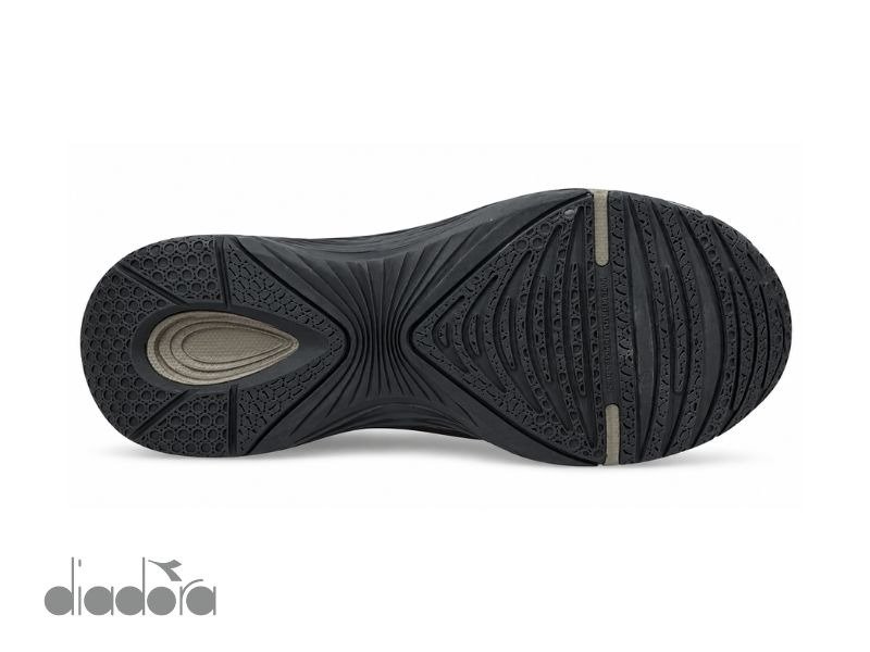 Zapatilla Deportiva Diadora Fractal - Imagen 4